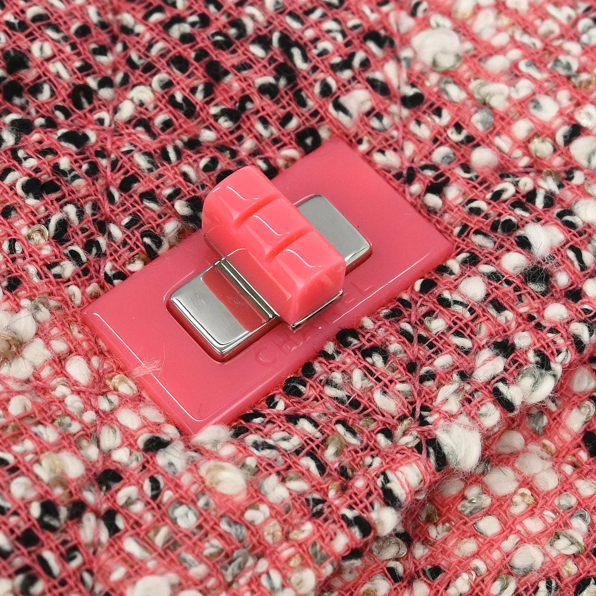 Chanel 2019 Pink Tweed Mademoiselle Lock Classic WOC Wallet On Chain - Image 4