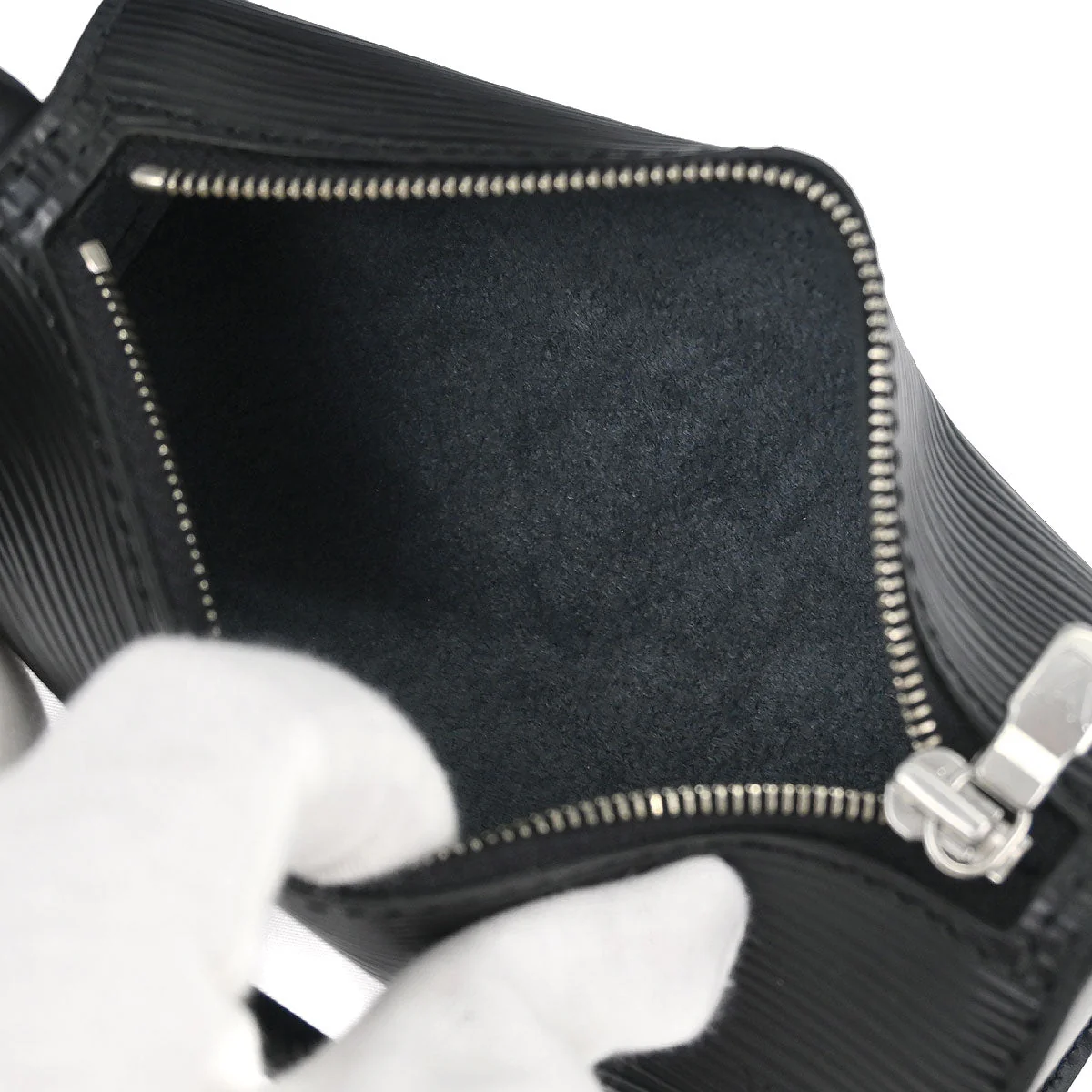 Louis Vuitton Black Epi Soufflot Handbag M52222 - Image 7