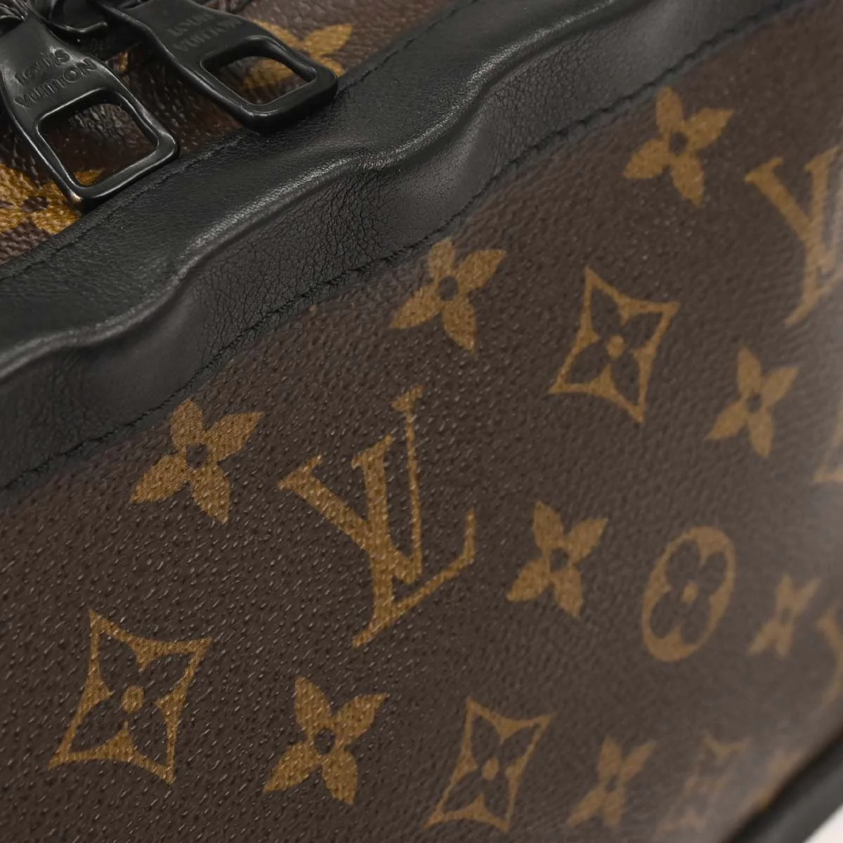 Louis Vuitton 2018 Monogram Solar Ray Soft Trunk Shoulder Bag M44478 - Image 3