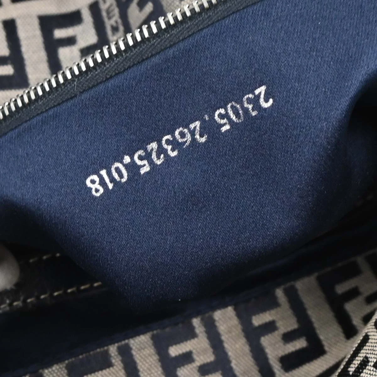 Fendi Navy Gray Zucchino Mamma Baguette Handbag - Image 9