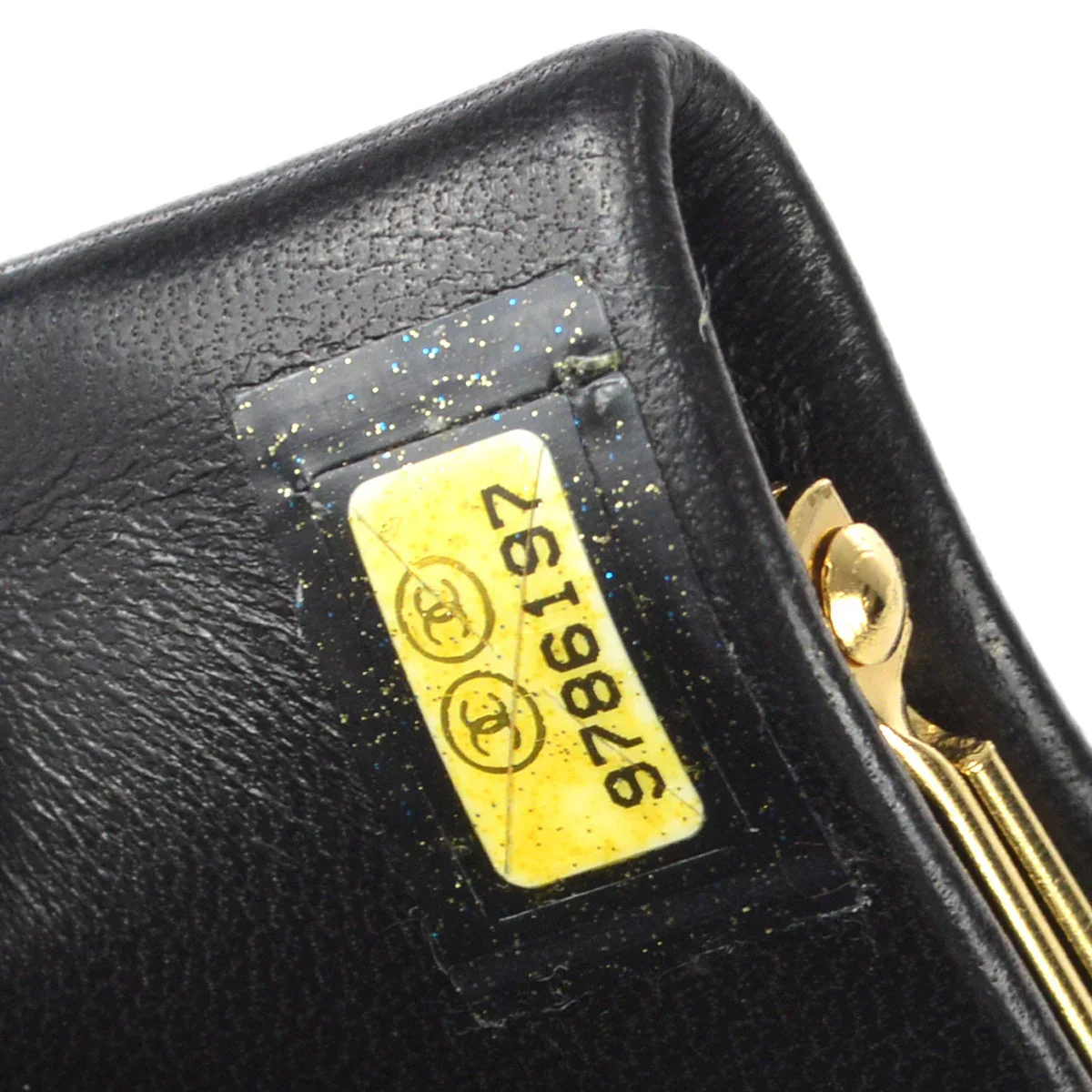 Chanel 2004-2005 Long Wallet Black Caviar - Image 7