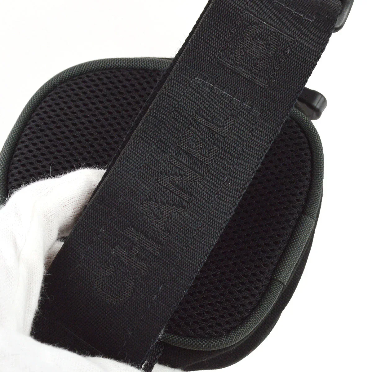 Chanel 2003-2004 Sport Line Leg Bag Black - Image 8