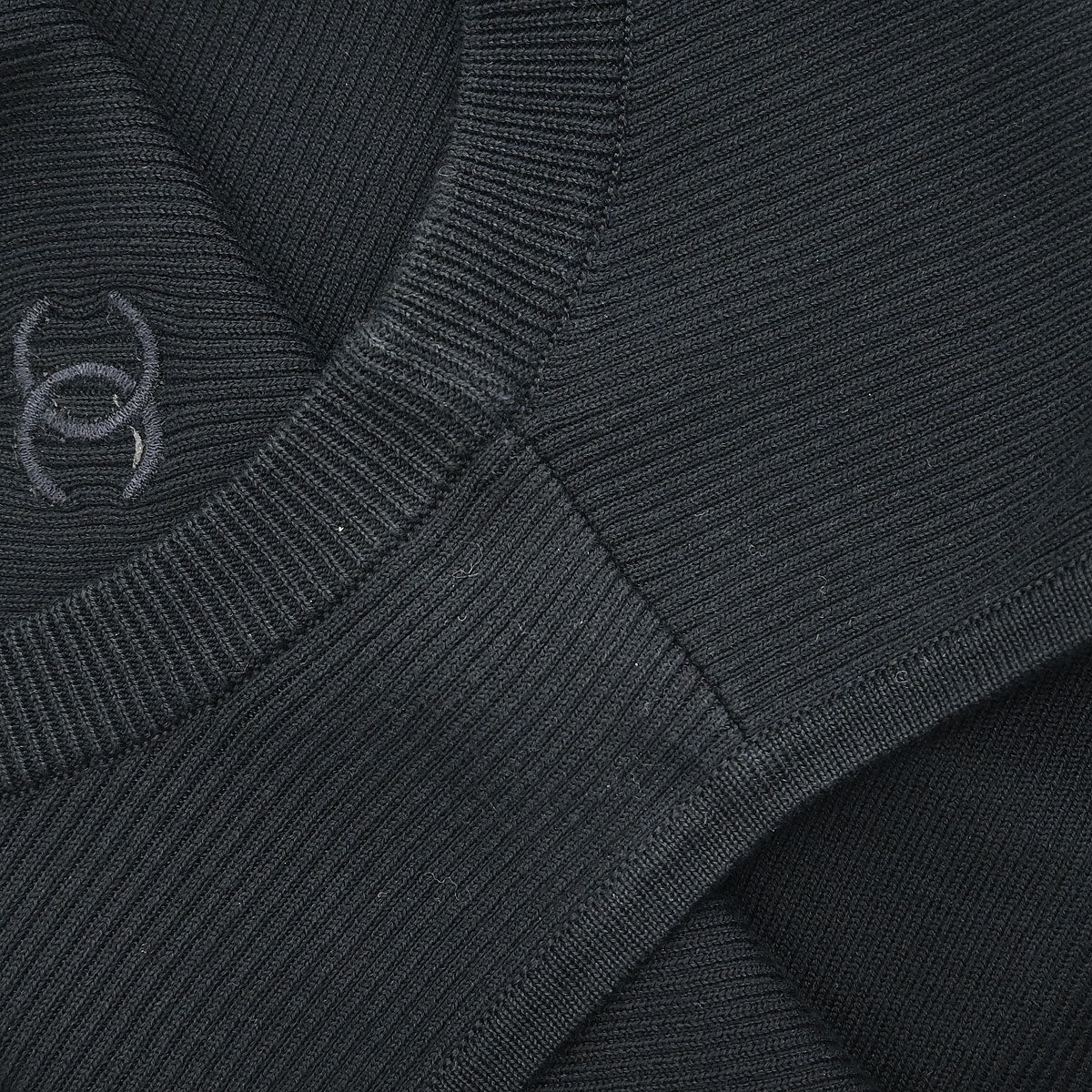 Chanel 1995 Sleeveless Tank Top Cropped Black #40 - Image 6