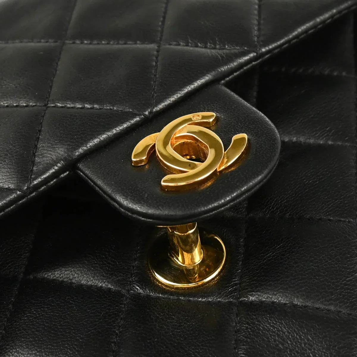 Chanel 1991-1994 Black Lambskin Classic Square Flap Shoulder Bag 20 - Image 6