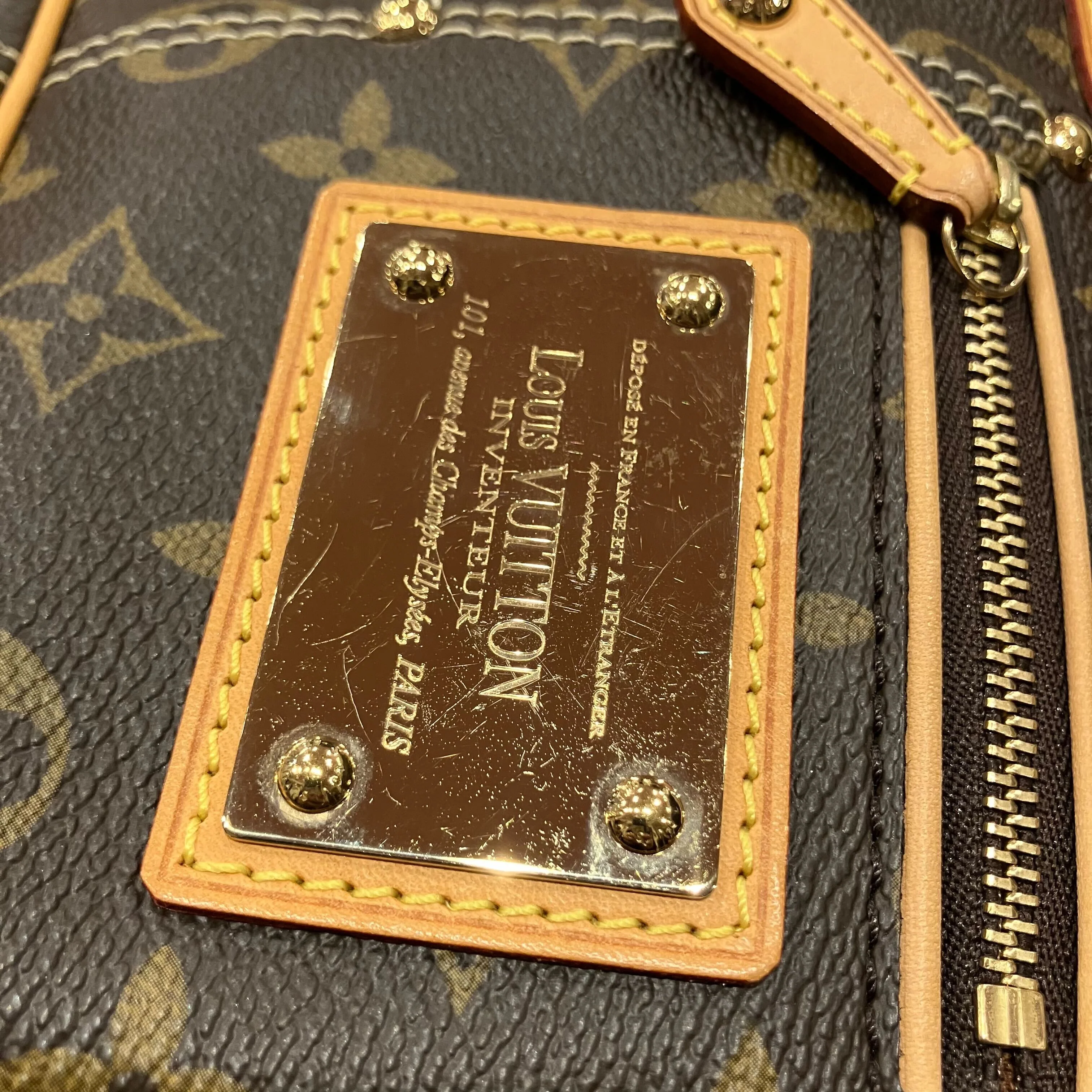 Louis Vuitton 2007 Monogram Rivet Pochette Accessoires Handbag M40141 - Image 3