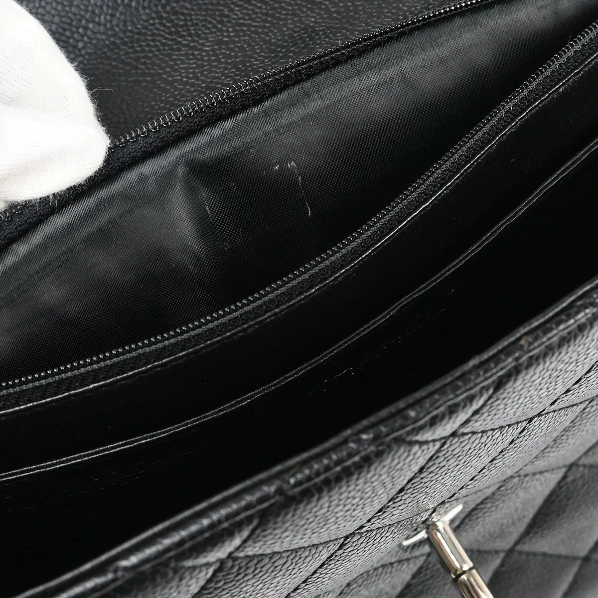 Chanel 2000-2001 Black Caviar Handbag - Image 10