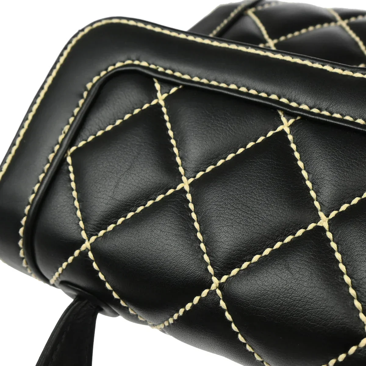 Chanel 2004-2005 Black Calfskin Wild Stitch Handbag - Image 7