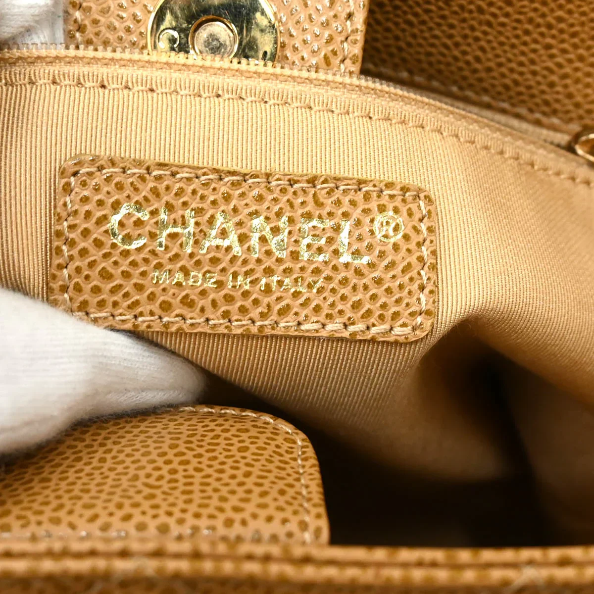 Chanel 2003-2004 Beige Caviar Petite Shopping Tote PST Chain Handbag - Image 10