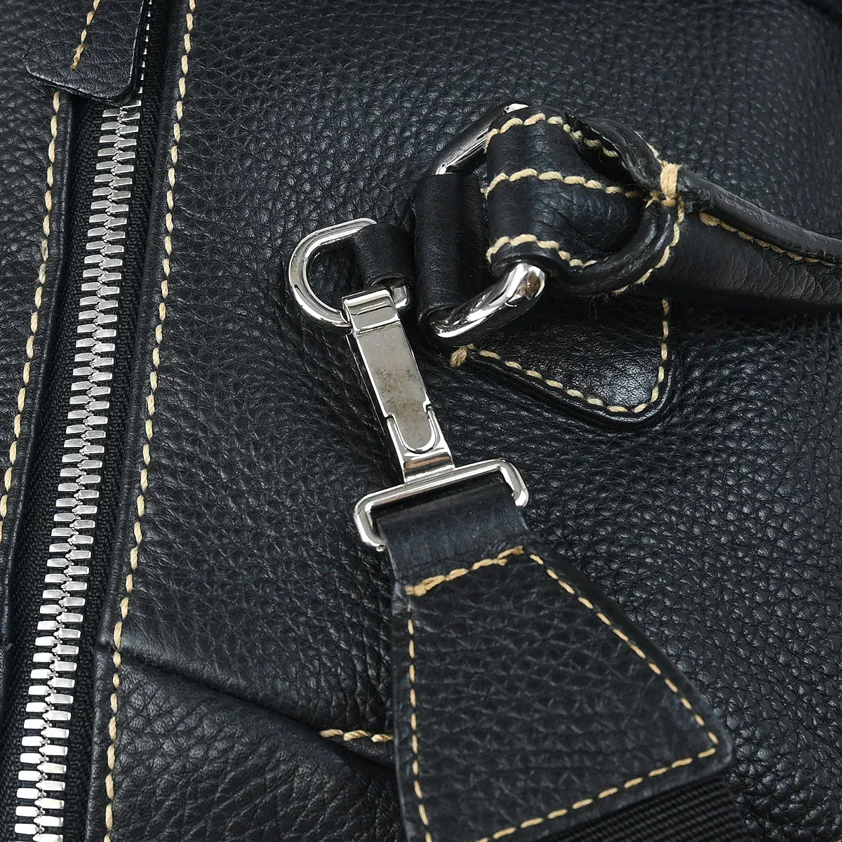 Chanel 2003-2004 Black Calfskin 2way Duffle Handbag - Image 3