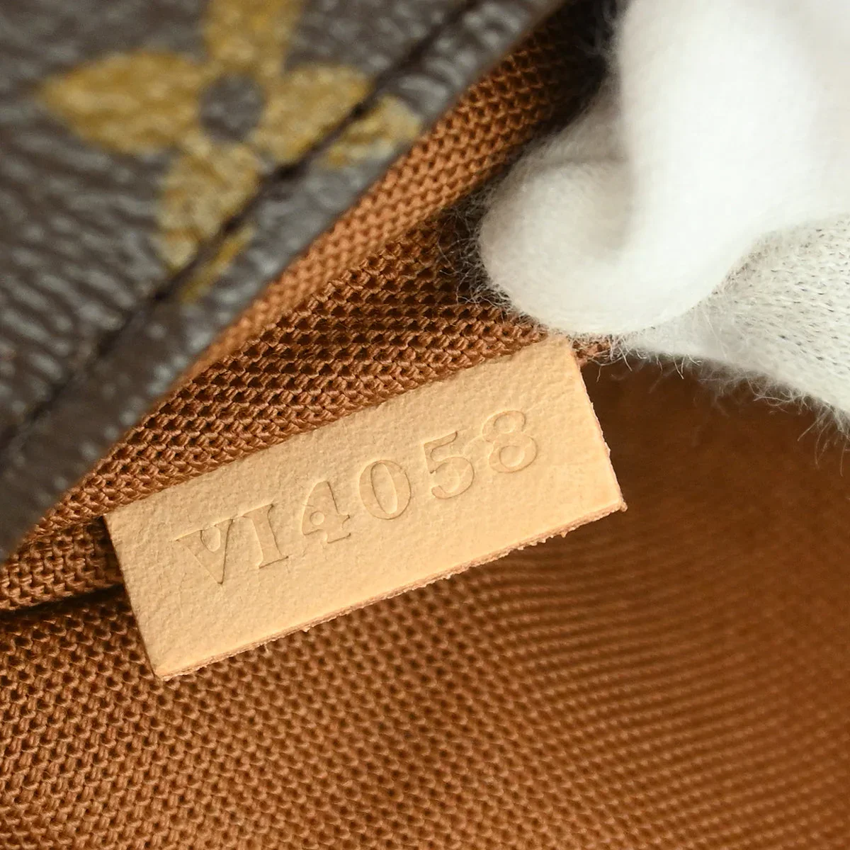 Louis Vuitton 2008 Monogram Tulum PM Shoulder Bag M40076 - Image 10