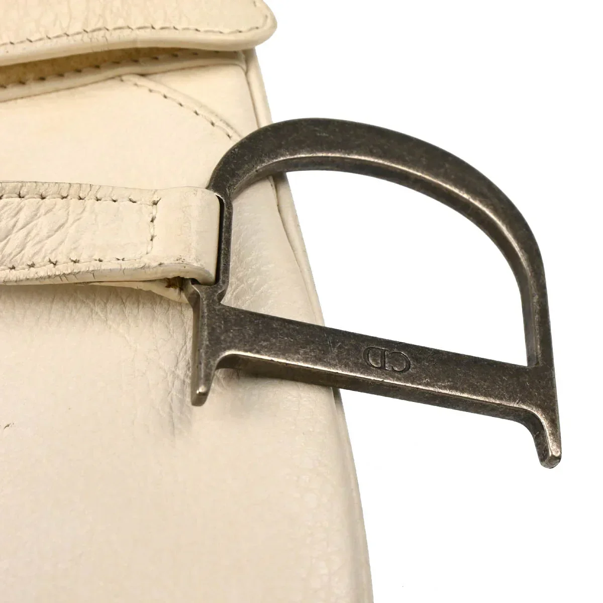 Christian Dior 2006 White Leather Saddle Handbag - Image 8