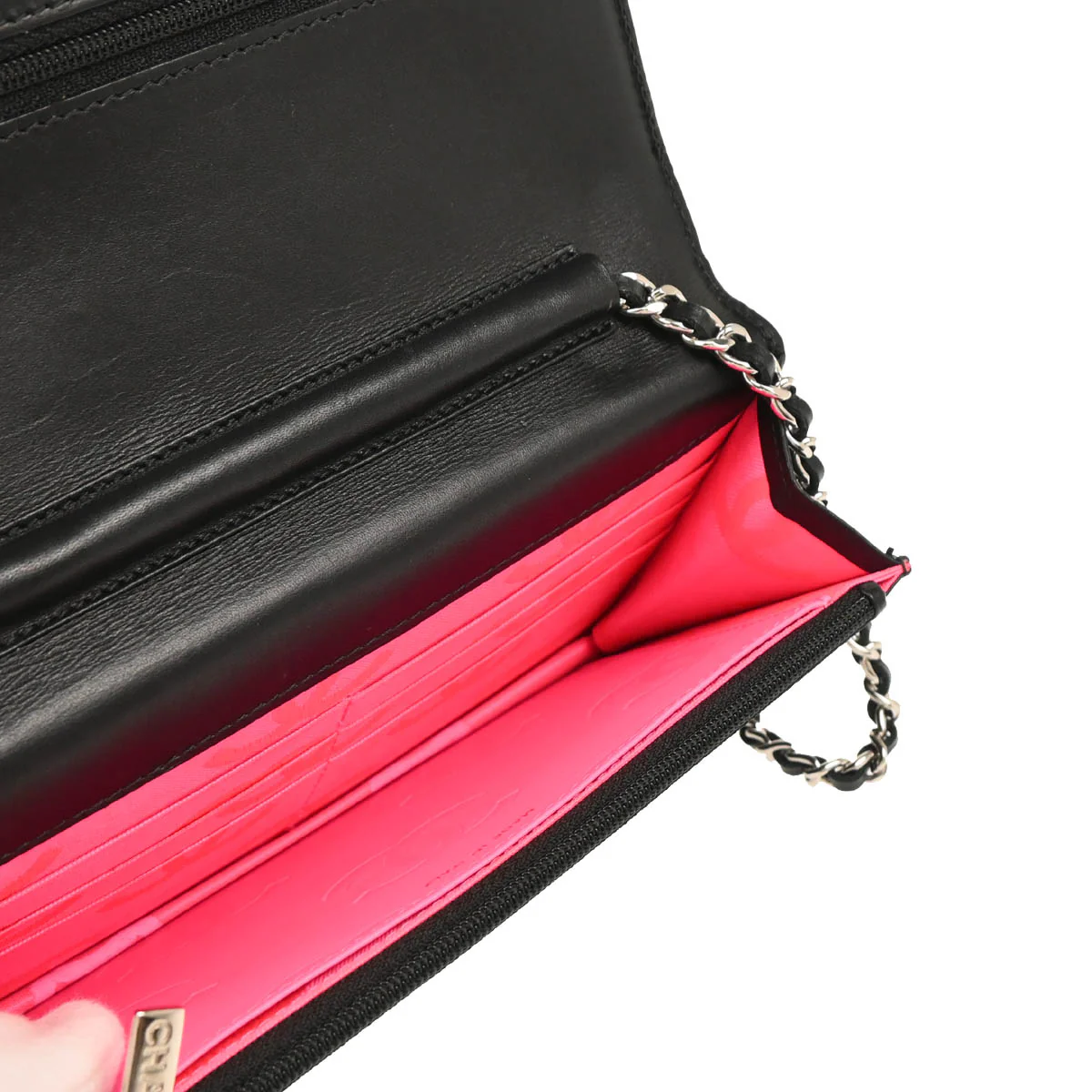 Chanel 2010-2011 Black Calfskin Cambon Ligne WOC - Image 4