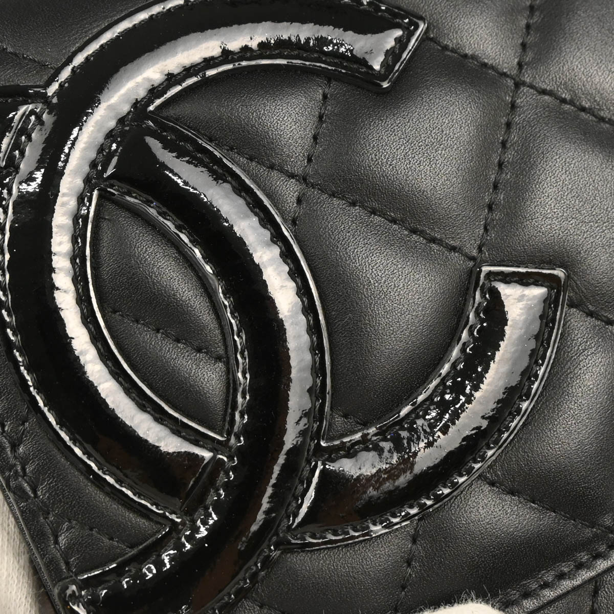 Chanel 2010-2011 Black Calfskin Cambon Ligne WOC - Image 6