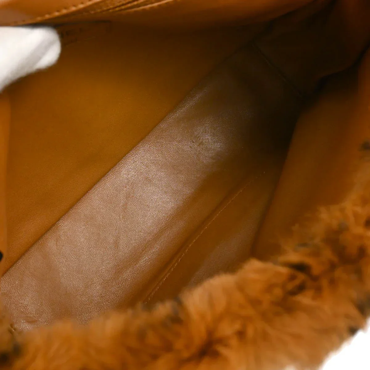 Chanel 2000-2001 Rabbit Fur Straight Flap Shoulder Bag - Image 9