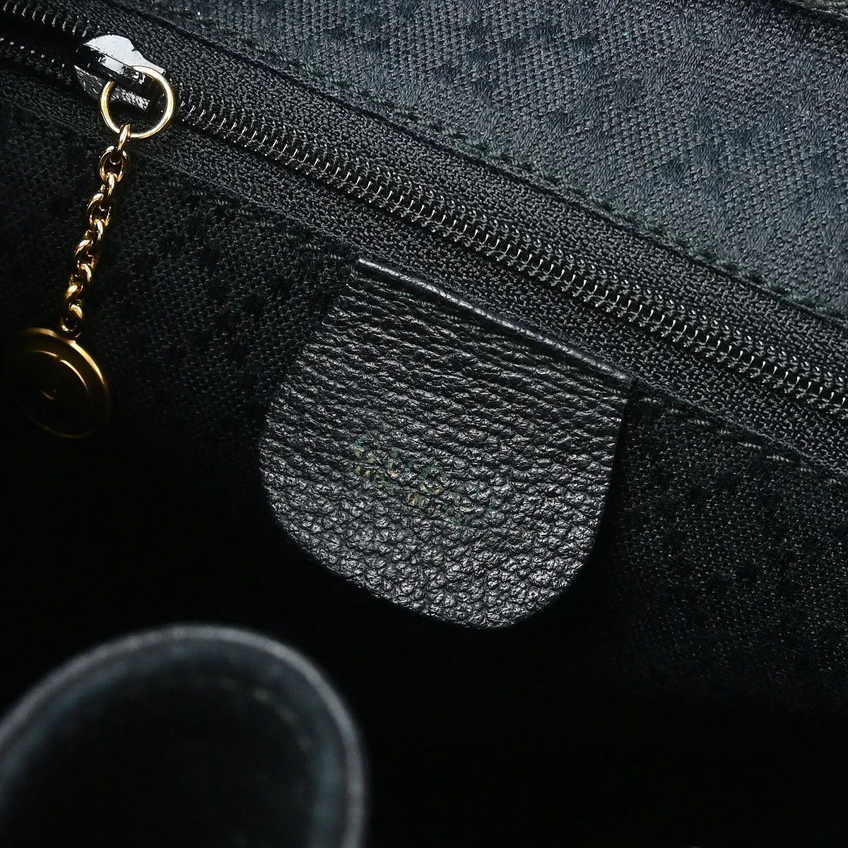 Gucci 1970-1990s Suede Bamboo Backpack - Image 9