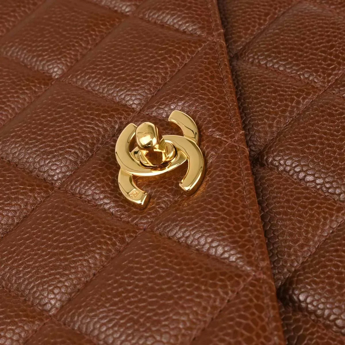 Chanel 1996-1997 Brown Calfskin Handbag - Image 4