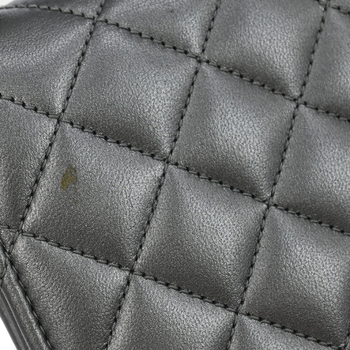 Chanel 2014 Silver Lambskin Long Wallet - Image 3