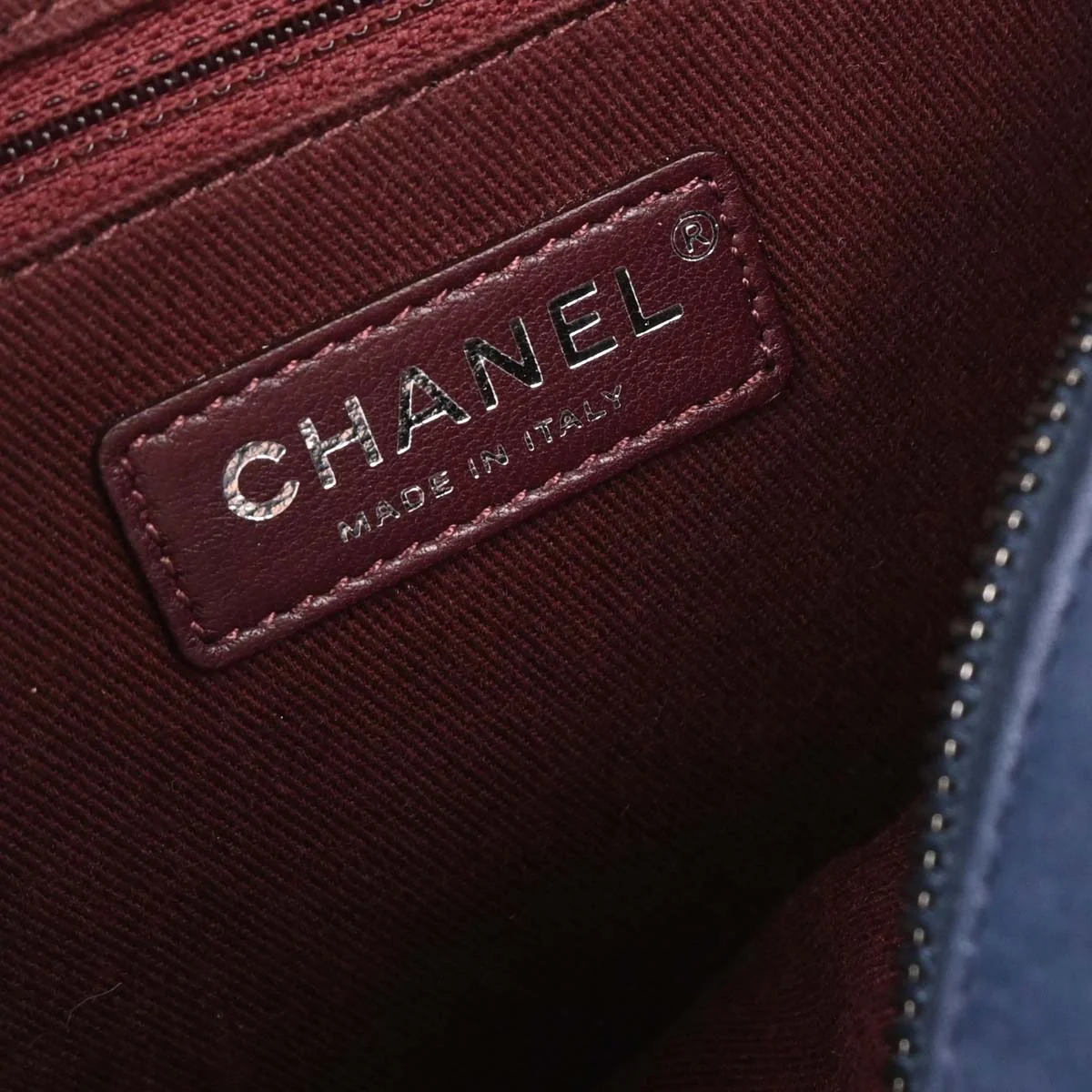 Chanel 2016-2017 Navy Calfskin Day Trip Flap Bag - Image 9