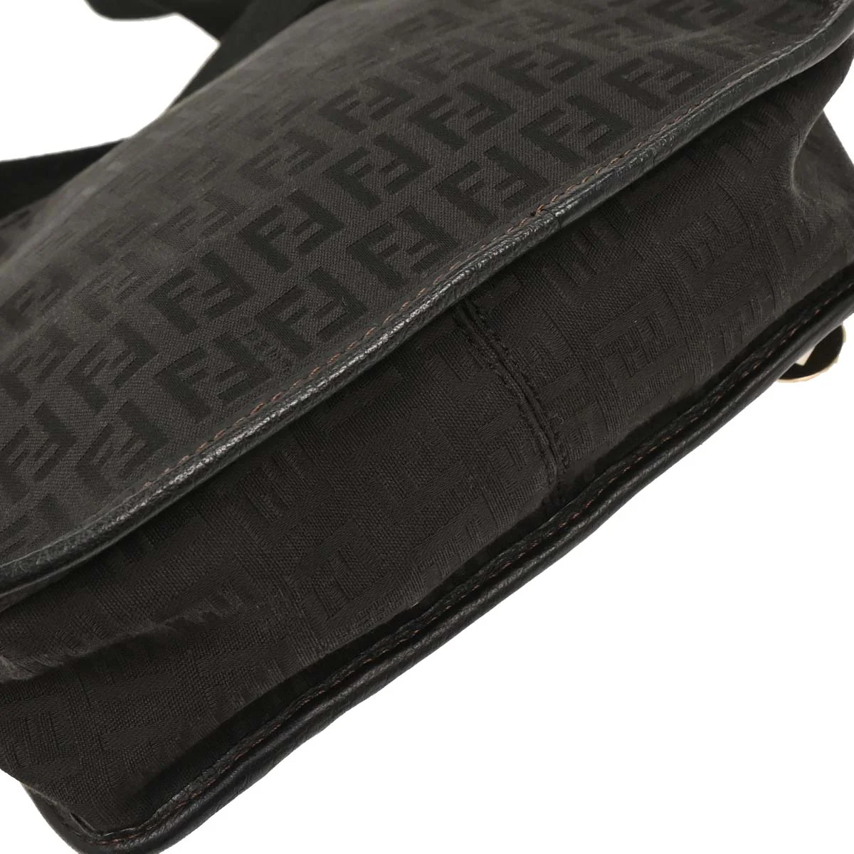 Fendi Black Zucchino Shoulder Bag - Image 4