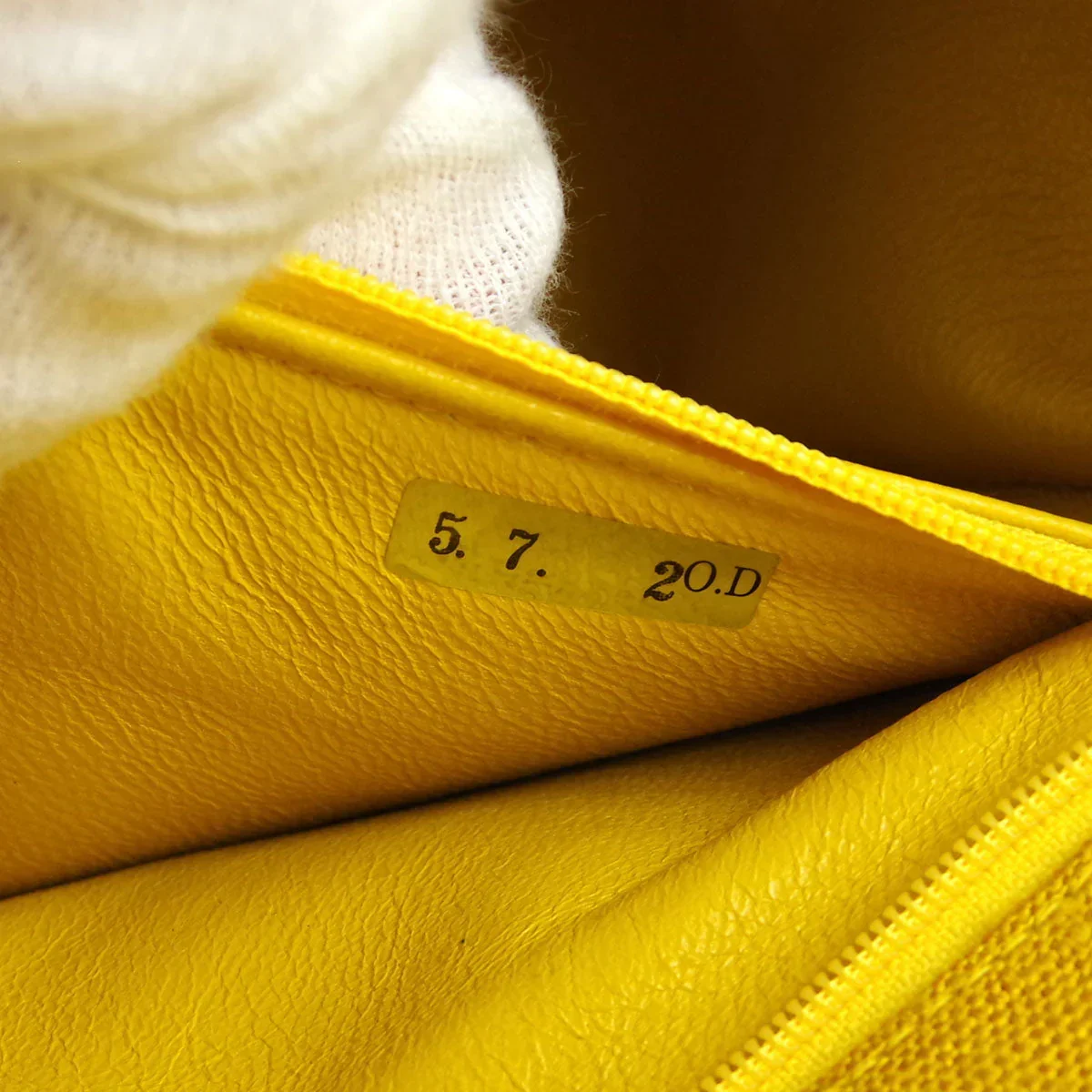 Chanel * 1991-1994 Diana Small Yellow Linen - Image 7