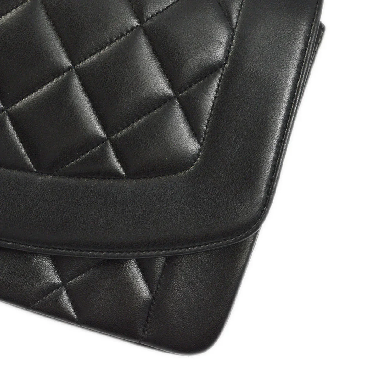 Chanel 1991-1994 Black Lambskin Medium Diana Shoulder Bag - Image 7