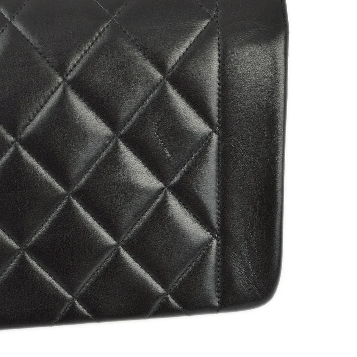 Chanel 1996-1997 Black Lambskin Small Diana Shoulder Bag - Image 5