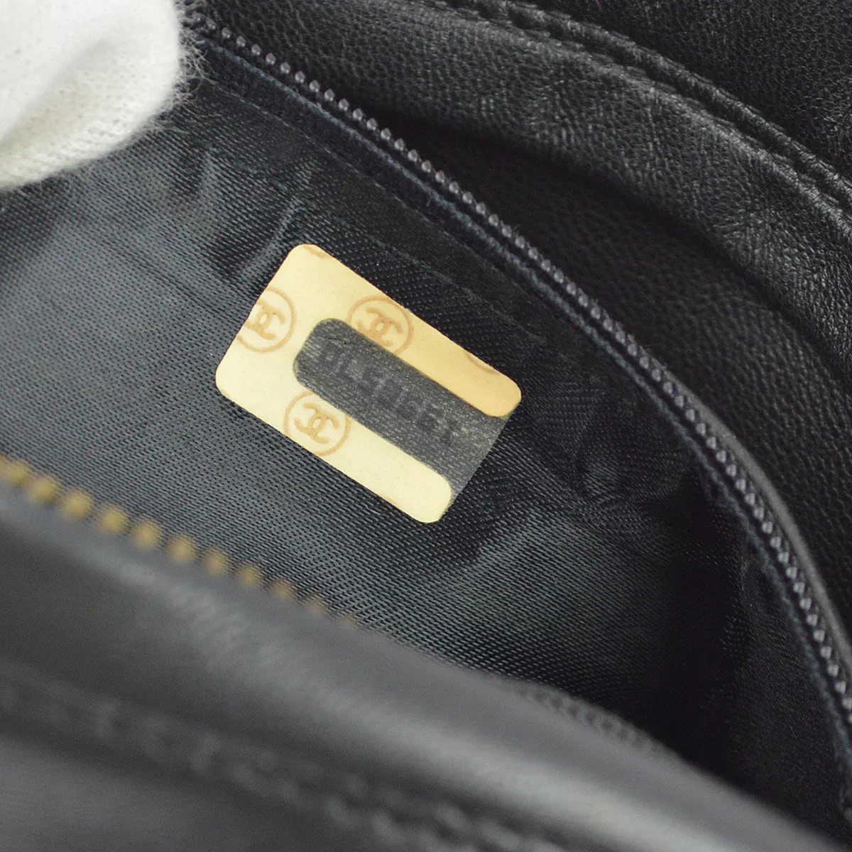 Chanel 1989-1991 Black Lambskin Camera Bag Mini - Image 9