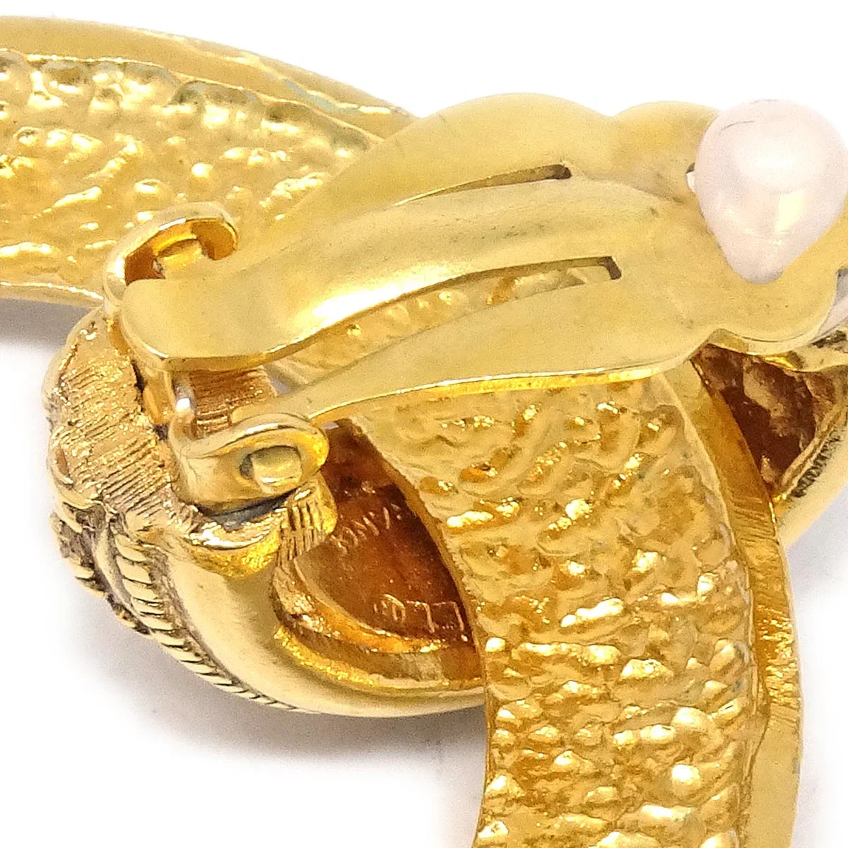 Chanel Dangle Hoop Earrings Clip-On Gold - Image 3