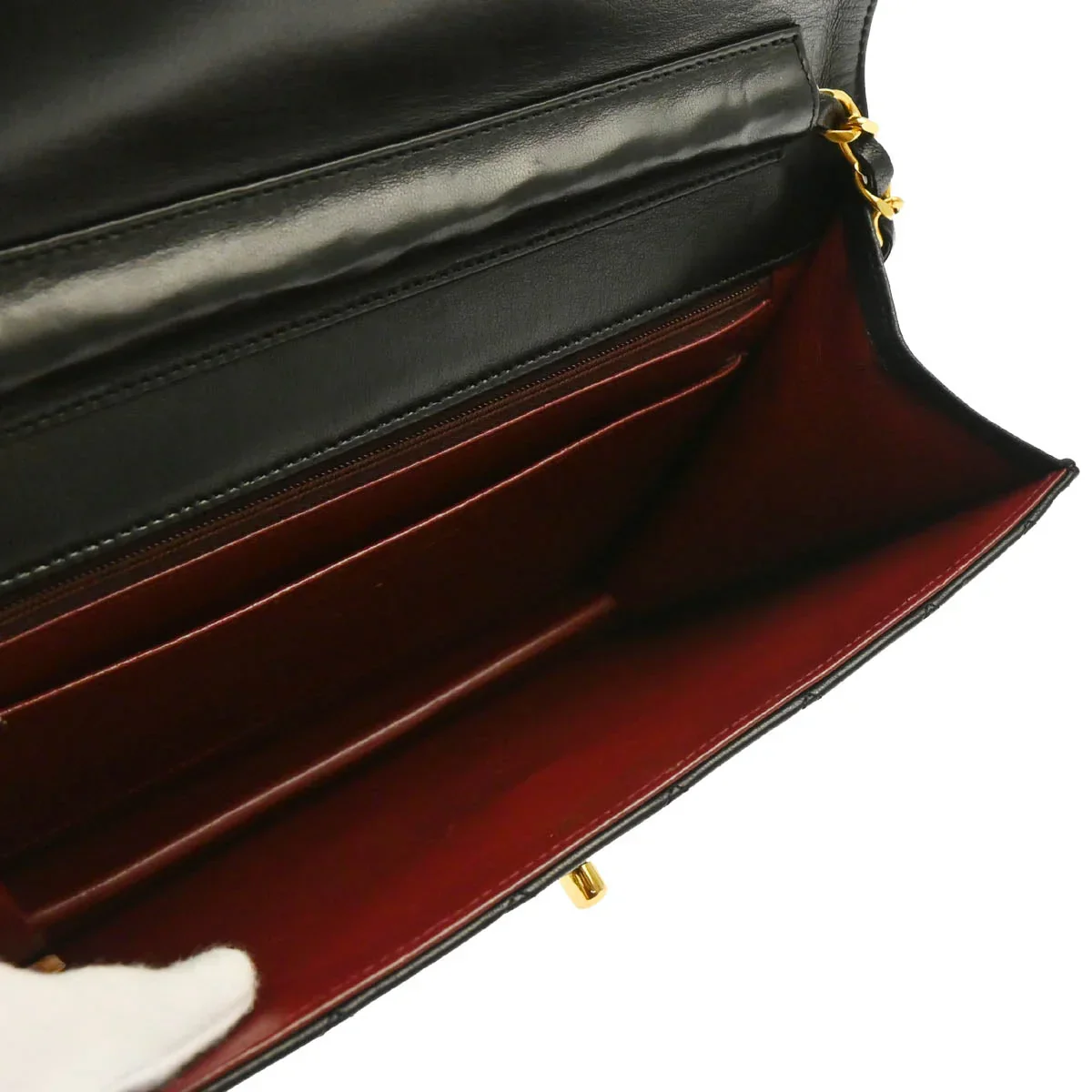 Chanel 1986-1988 Black Lambskin SingleTurnlock Shoulder Bag - Image 4