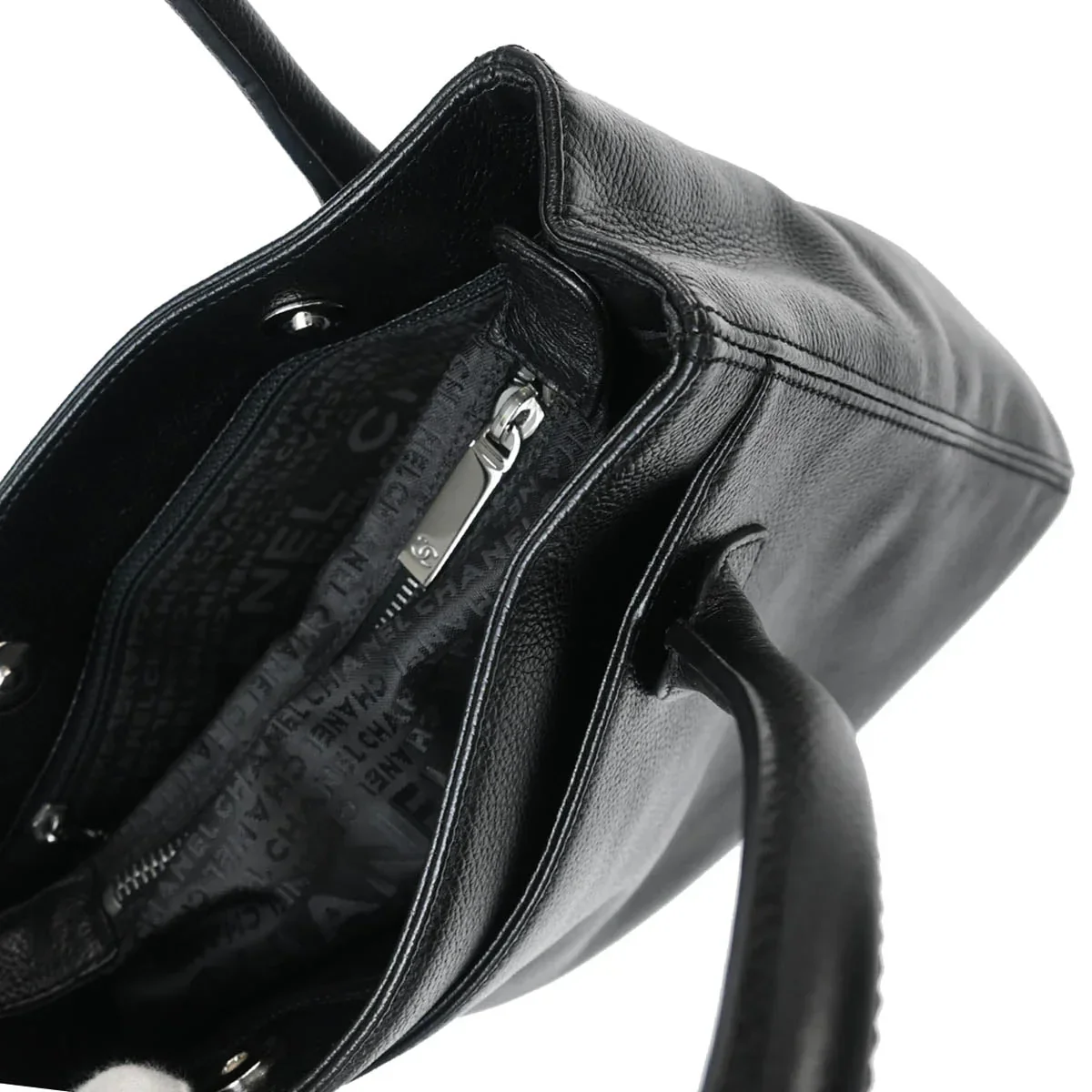 Chanel 2005-2006 Black Calfskin Mademoiselle Lock Tote Handbag - Image 7