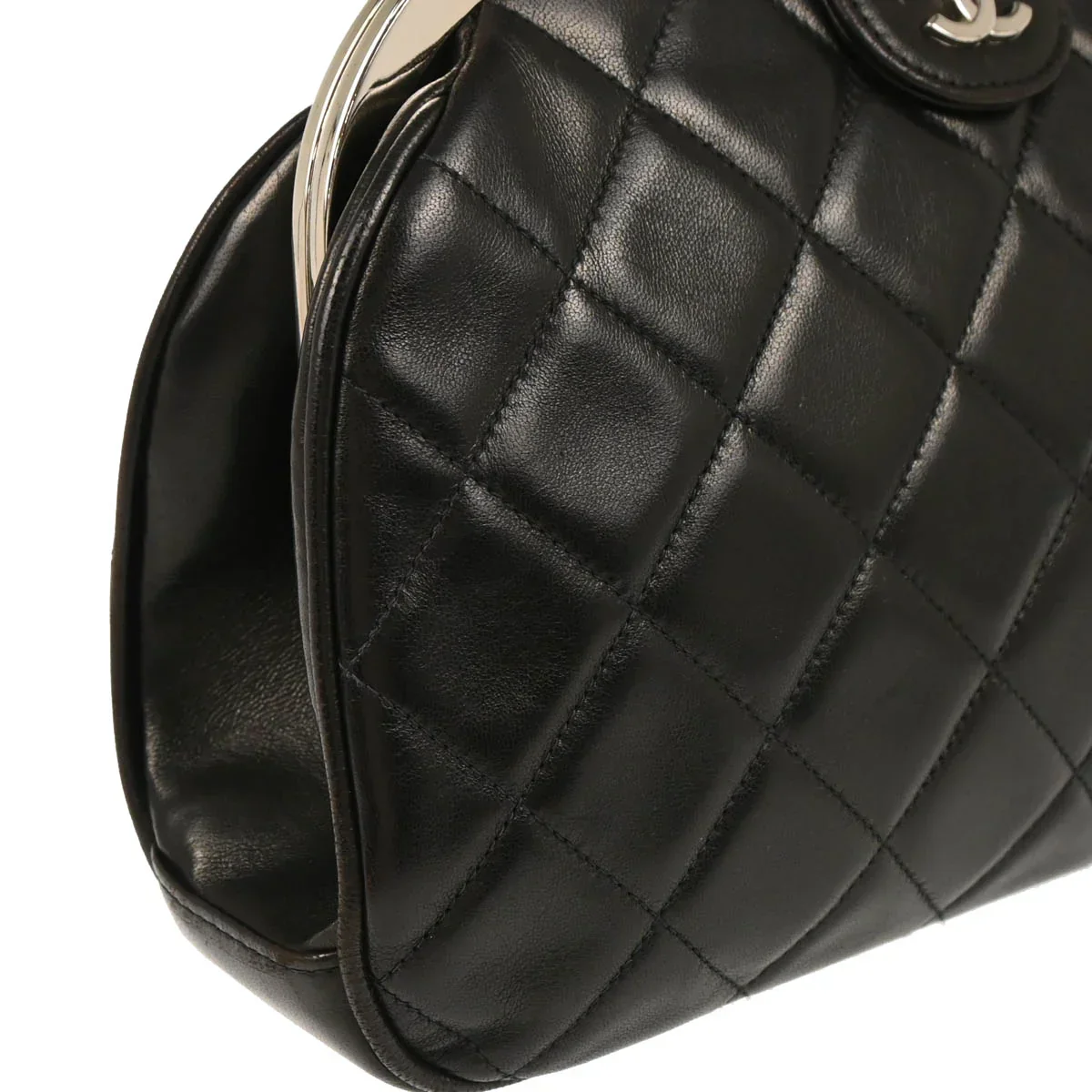 Chanel 1996-1997 Black Lambskin Handbag - Image 3