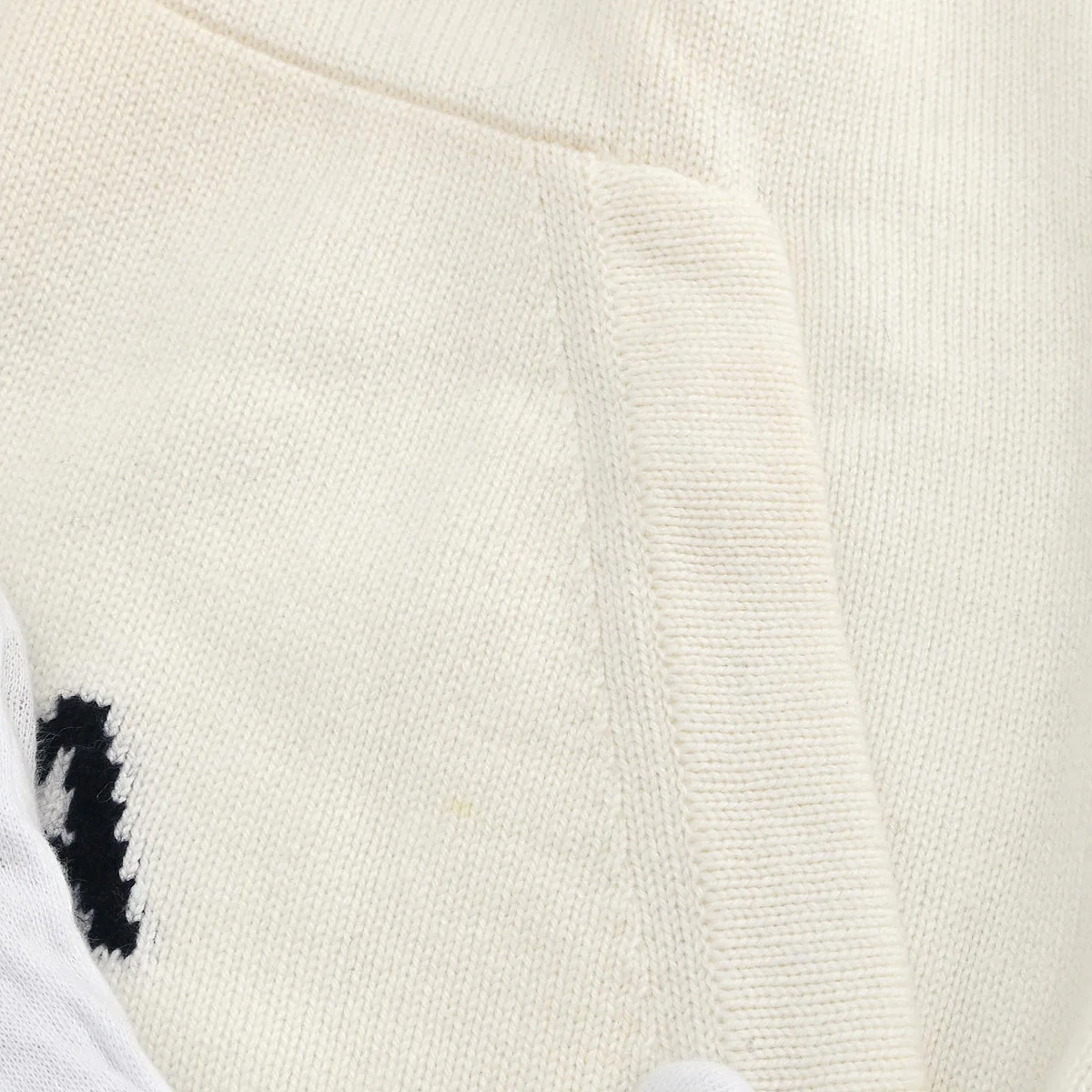 Chanel 2018-2019 Sweater White #50 - Image 5