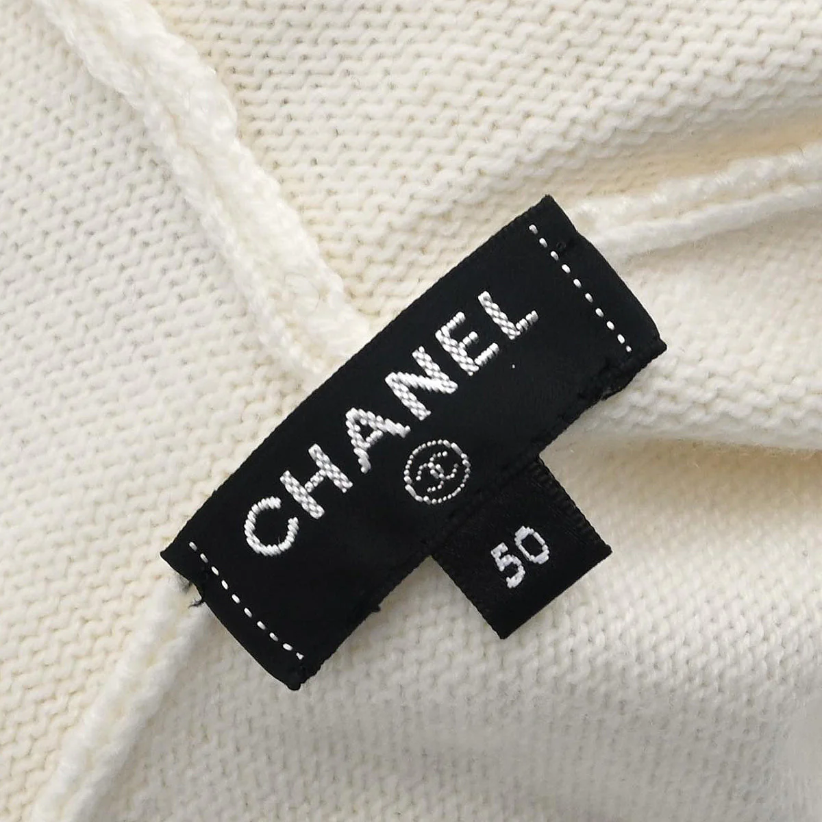 Chanel 2018-2019 Sweater White #50 - Image 7