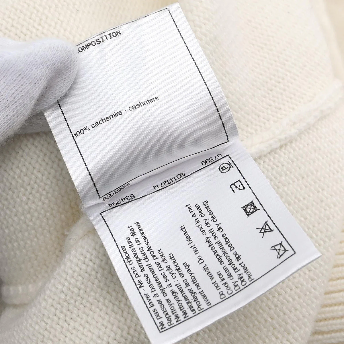 Chanel 2018-2019 Sweater White #50 - Image 9