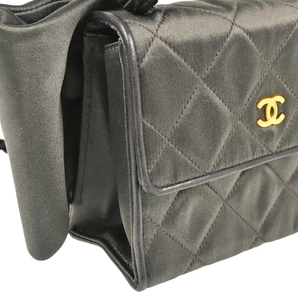 Chanel 1991-1994 Gray Satin Straight Flap Shoulder Bag - Image 3