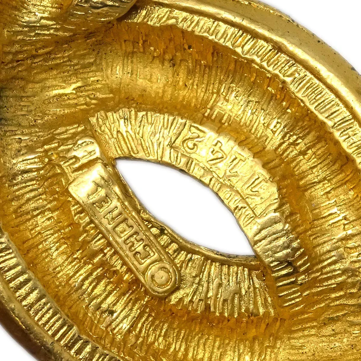 Chanel Quilted CC Brooch Pin Gold 1142 - Image 4