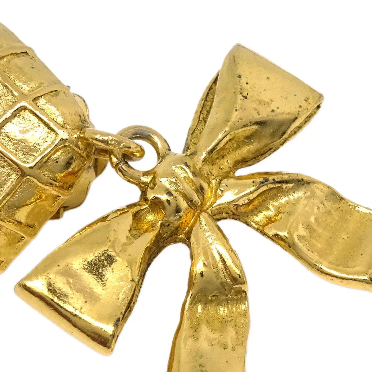 Chanel Gold Bow Rhombus Earrings Clip-On - Image 3