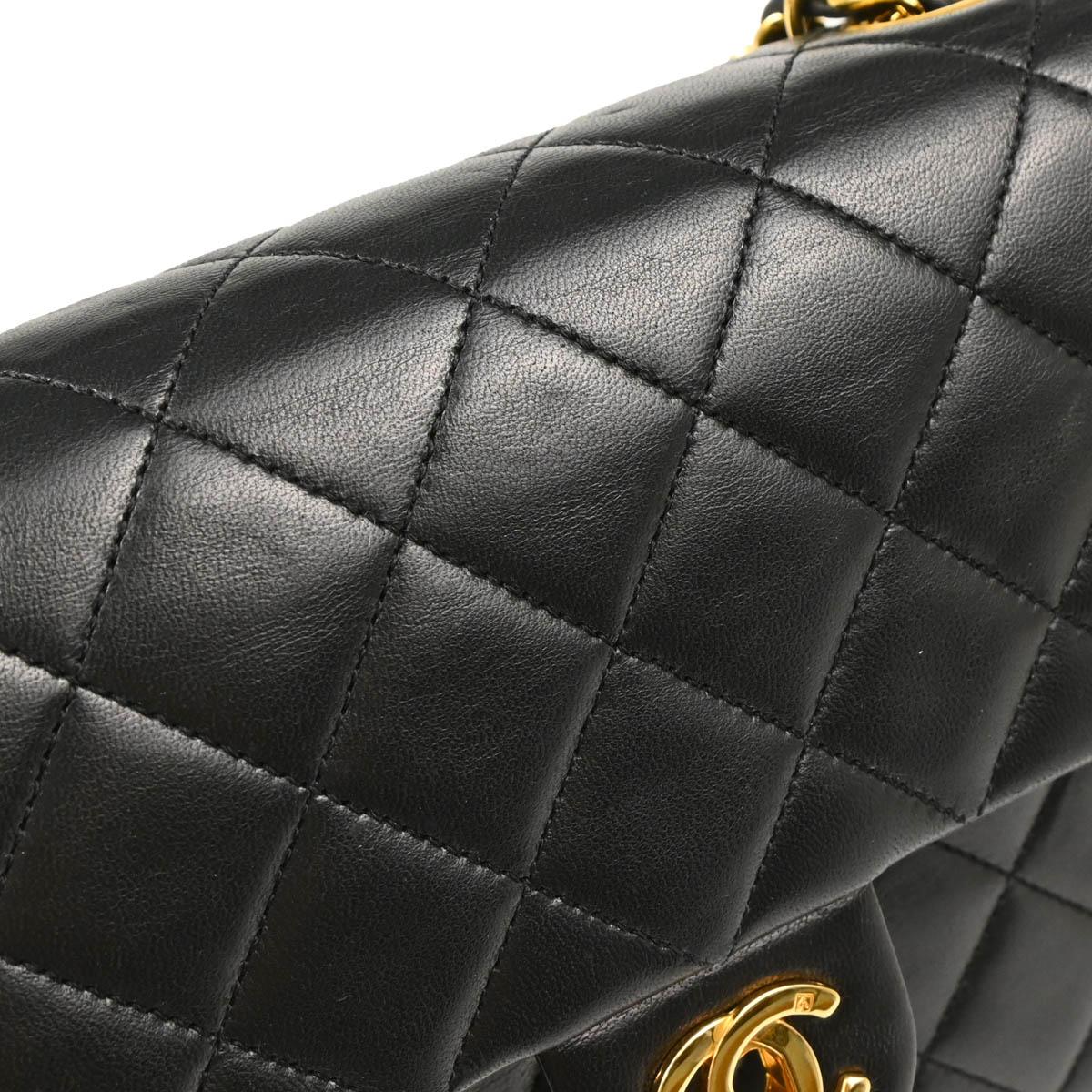 Chanel 1989-1991 Black Lambskin Classic Square Flap Shoulder Bag - Image 6
