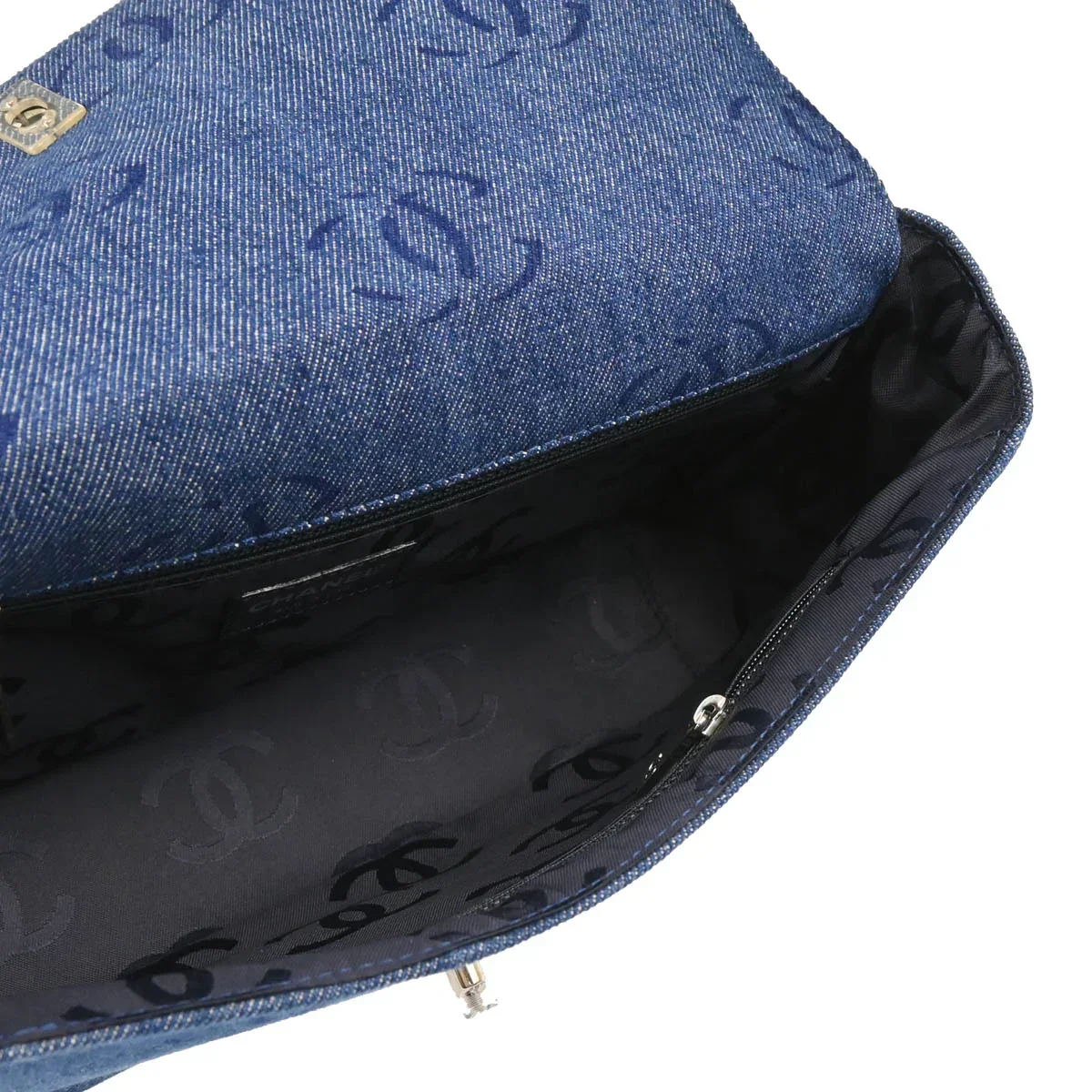 Chanel 2002-2003 Blue Denim Handbag - Image 4