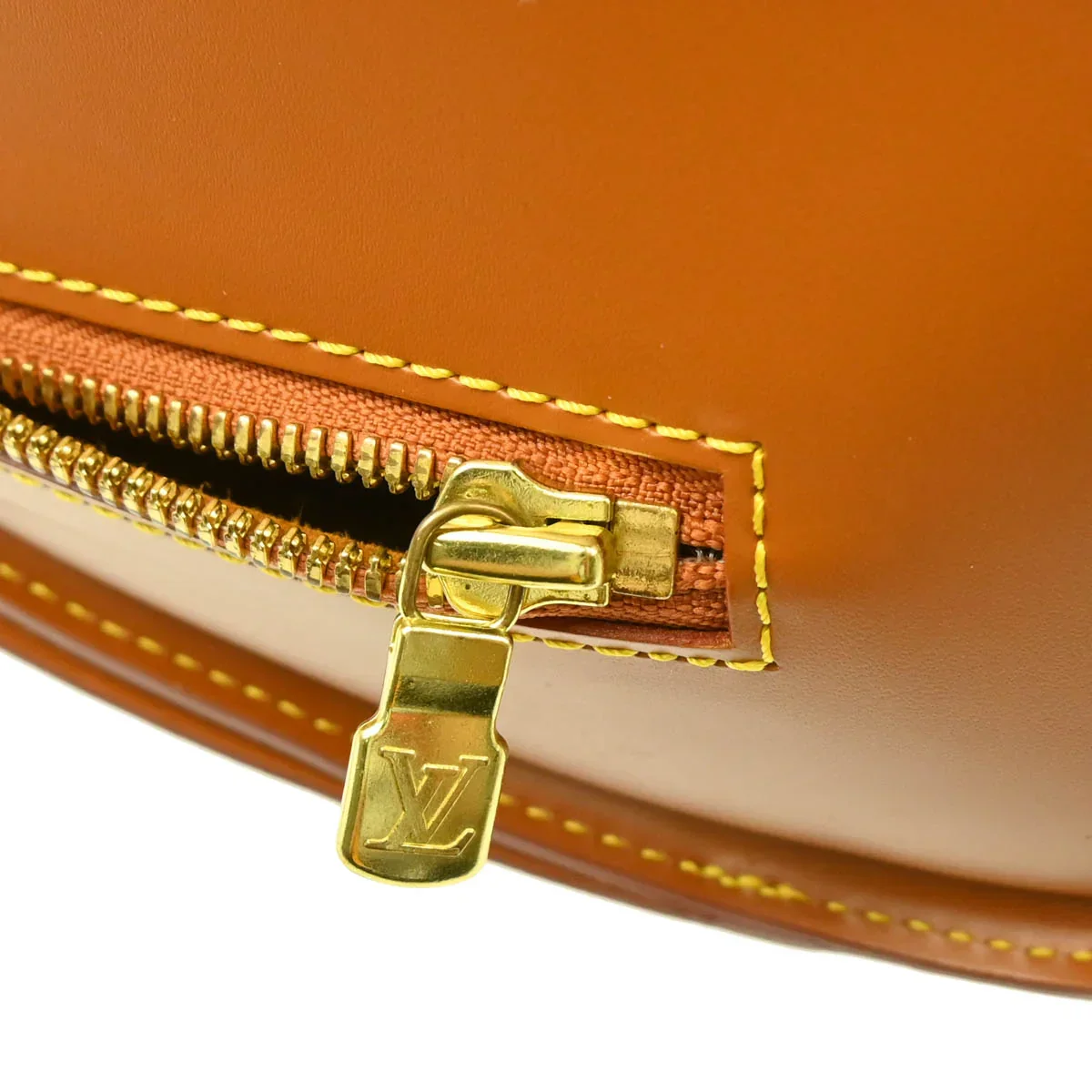 Louis Vuitton 1999 Brown Epi Pont Neuf Handbag M52058 - Image 6