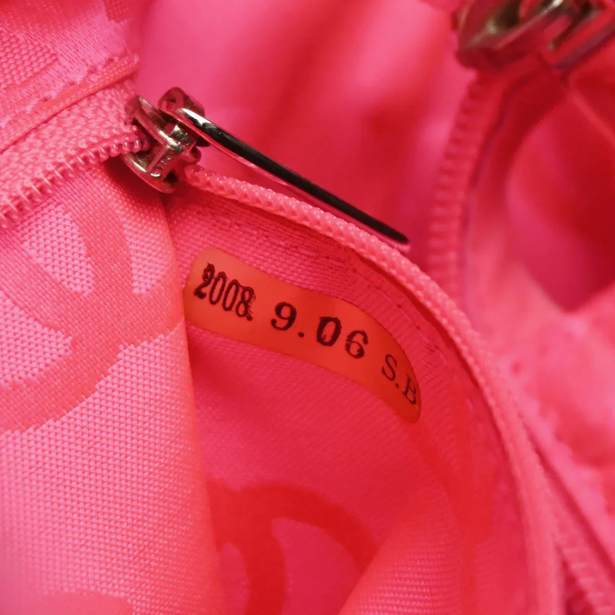 Chanel 2008-2009 Black Calfskin Cambon Ligne Tote Handbag - Image 9