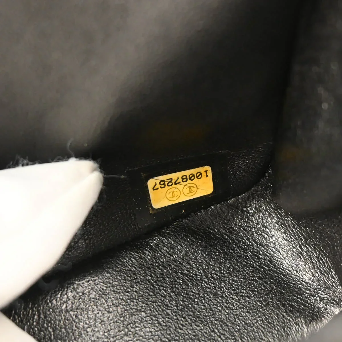 Chanel Black Lambskin East West Shoulder Bag - Image 11