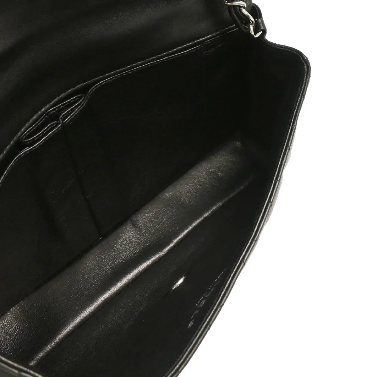 Chanel Black Lambskin East West Shoulder Bag - Image 4
