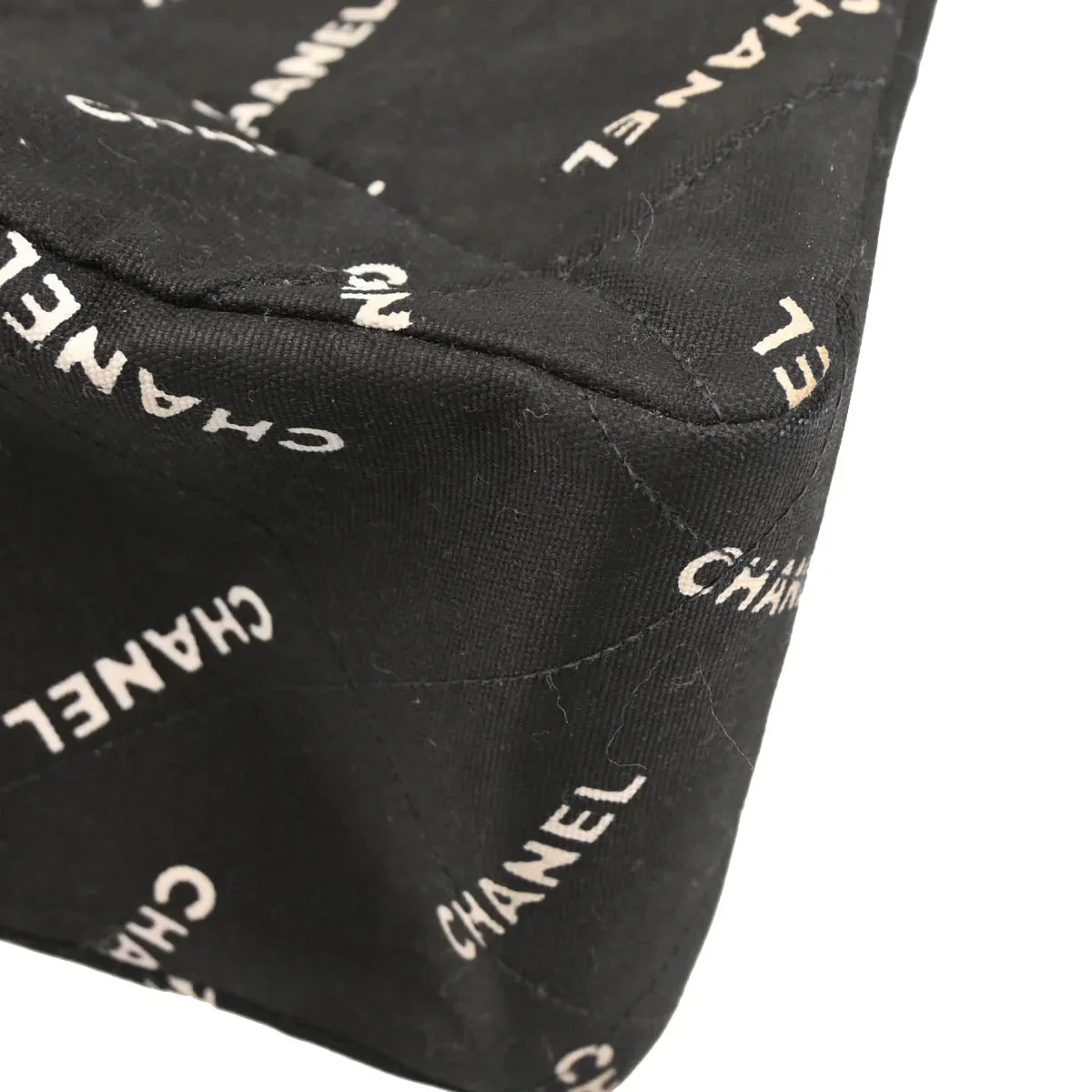 Chanel 1994-1996 Black Canvas Logo Print Chain Tote Handbag - Image 6