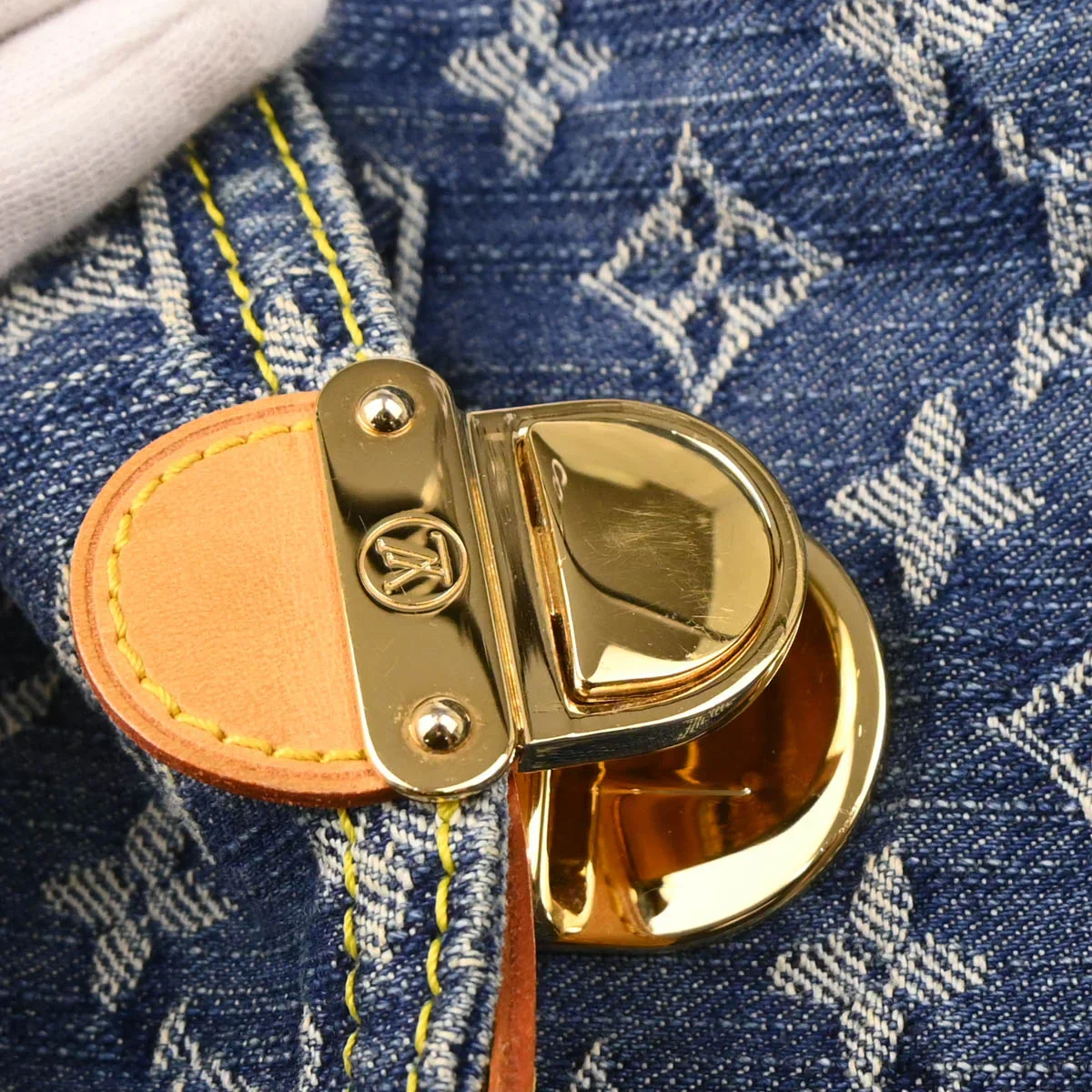Louis Vuitton 2005 Blue Monogram Denim Mini Pleaty Handbag M95050 - Image 6