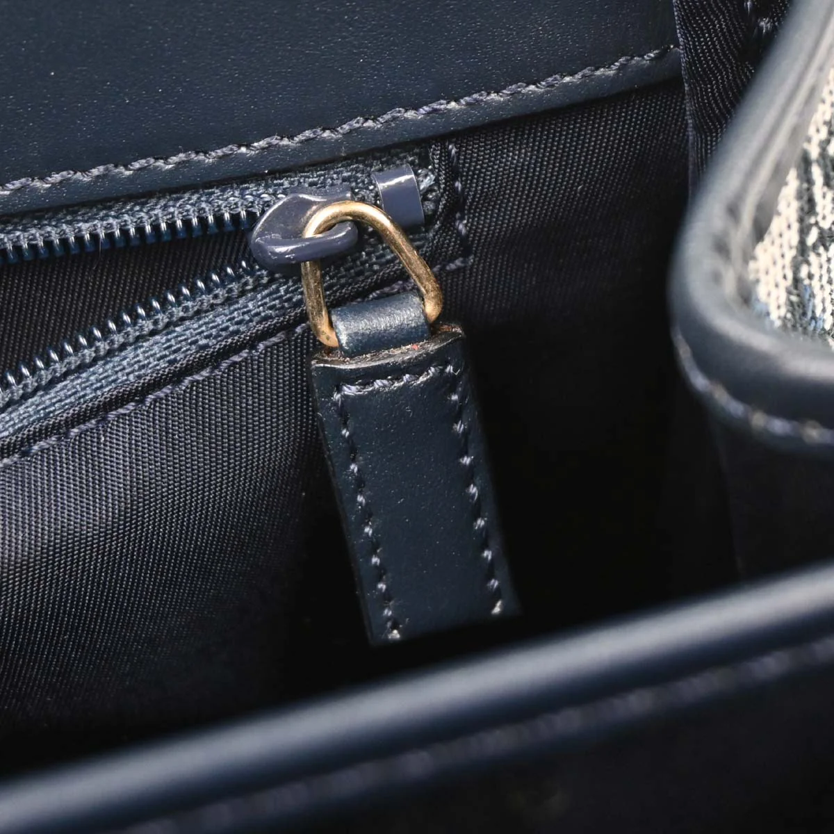 Christian Dior Navy Trotter Handbag - Image 9