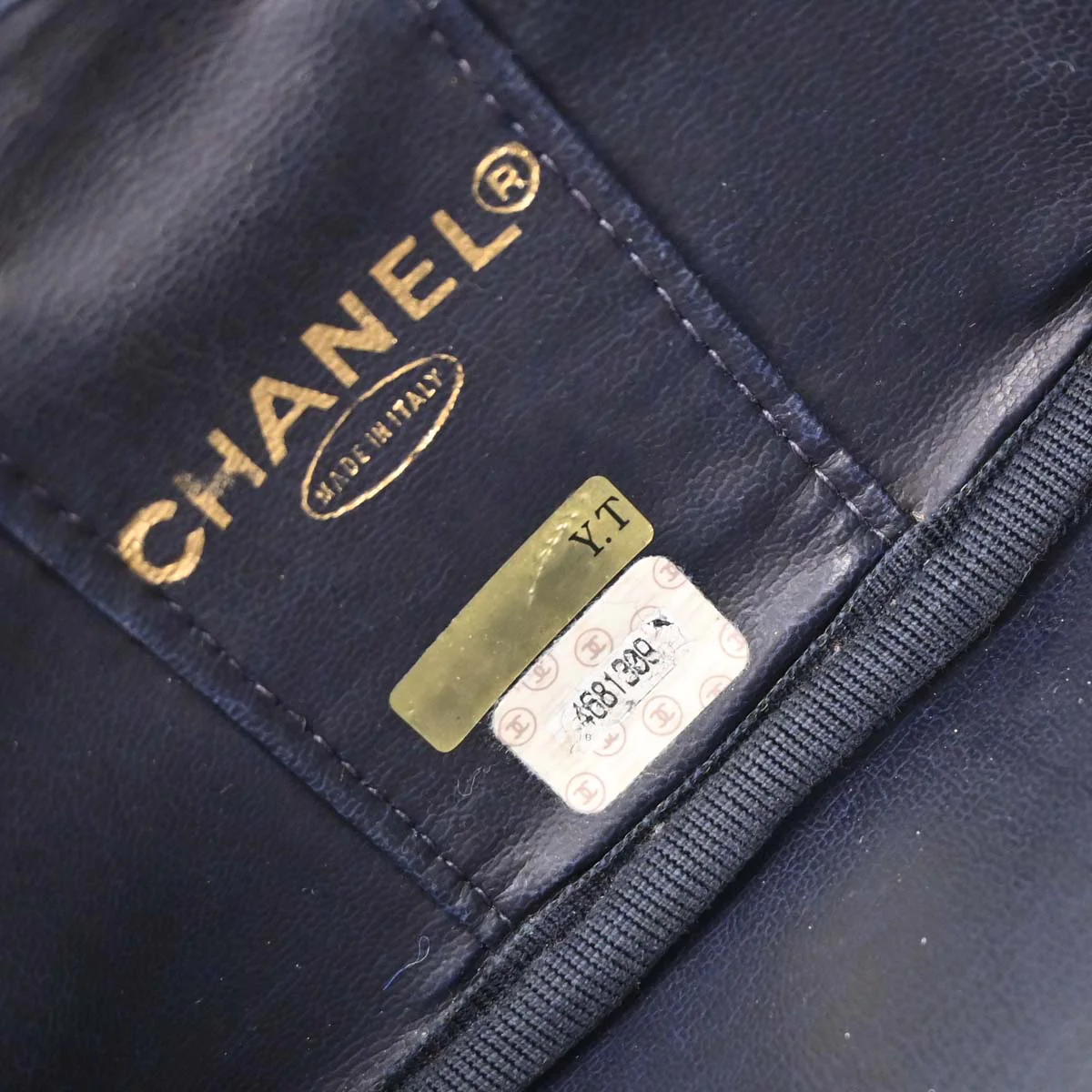 Chanel 1996-1997 Blue Denim Vanity Handbag - Image 10