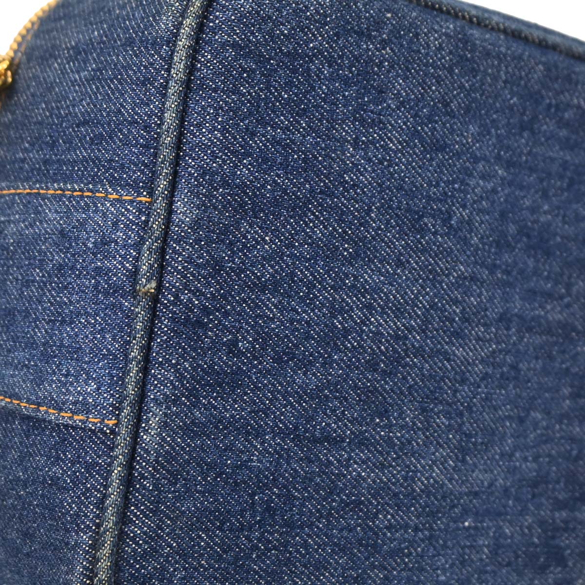 Chanel 1996-1997 Blue Denim Vanity Handbag - Image 5
