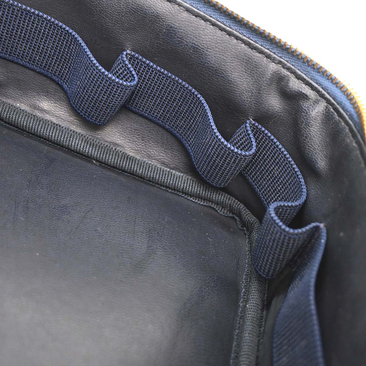 Chanel 1996-1997 Blue Denim Vanity Handbag - Image 9