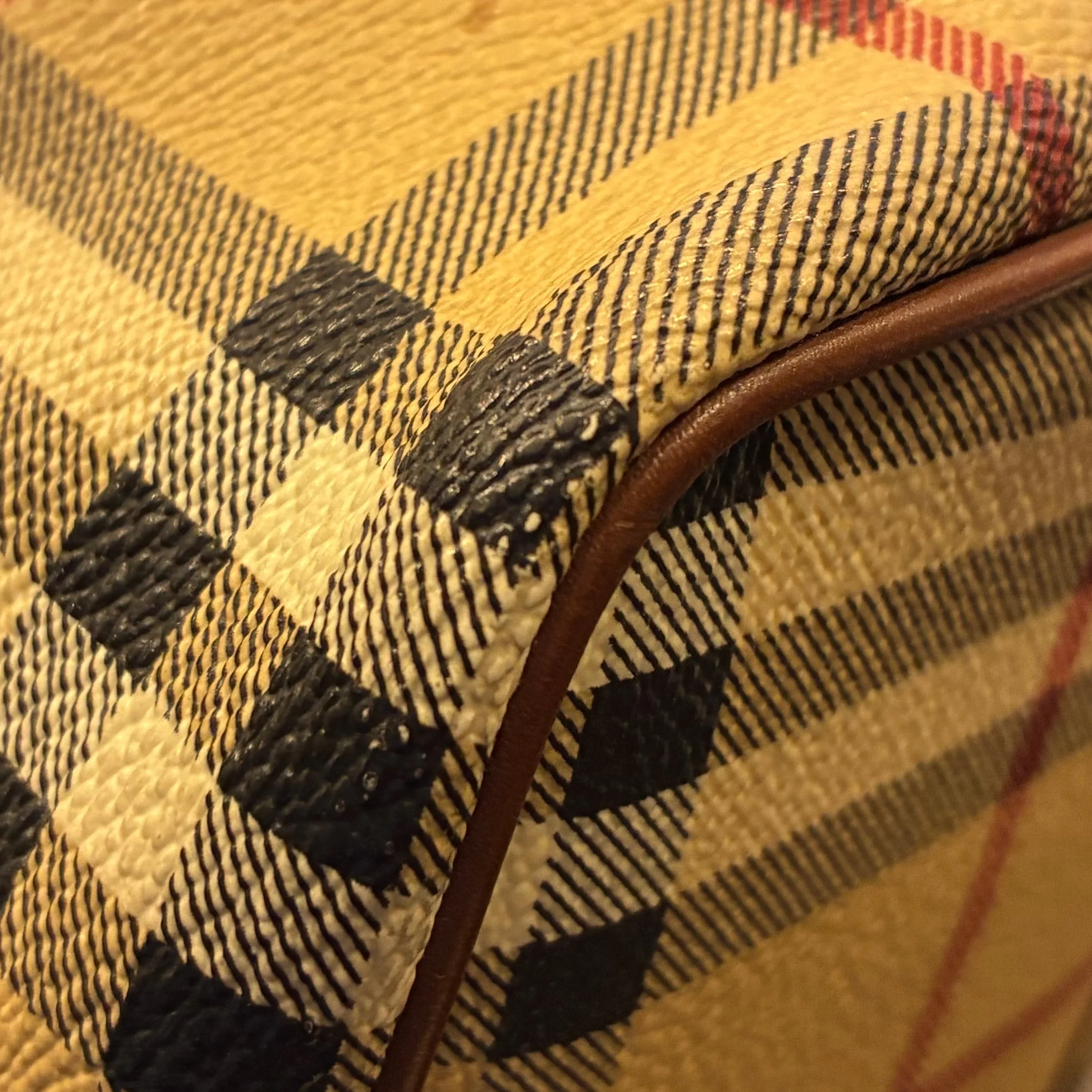 Burberry Beige PVC House Check Tote Handbag - Image 11